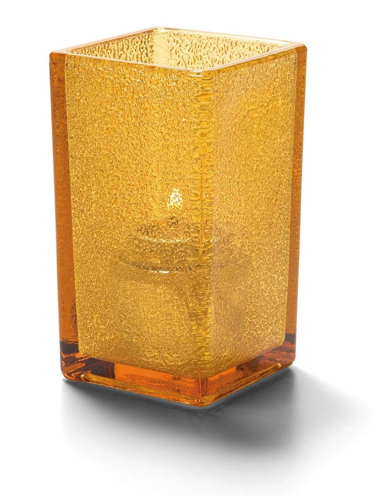 D'light Online HD15 Liquid Votive Candles Fuel Cells - 15 Hour Burn Time Liquid Wax Disposable Clear Plastic Fuel Cells for Wedding Hotel, Restaurant Tables and Emergency Candles - Set of 96 - Image 4